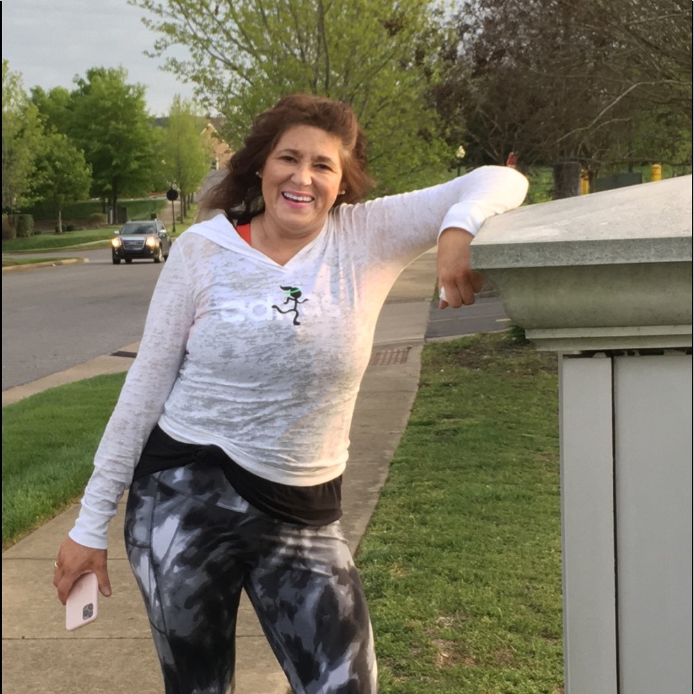 Meet your Posher, Lesli